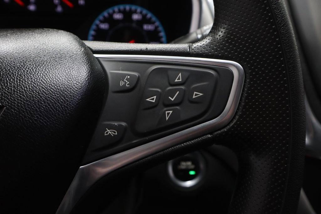 Used 2022 Chevrolet Equinox LS image 28