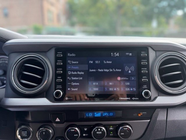 Used 2022 Toyota Tacoma TRD Sport AWD/4WD image 18