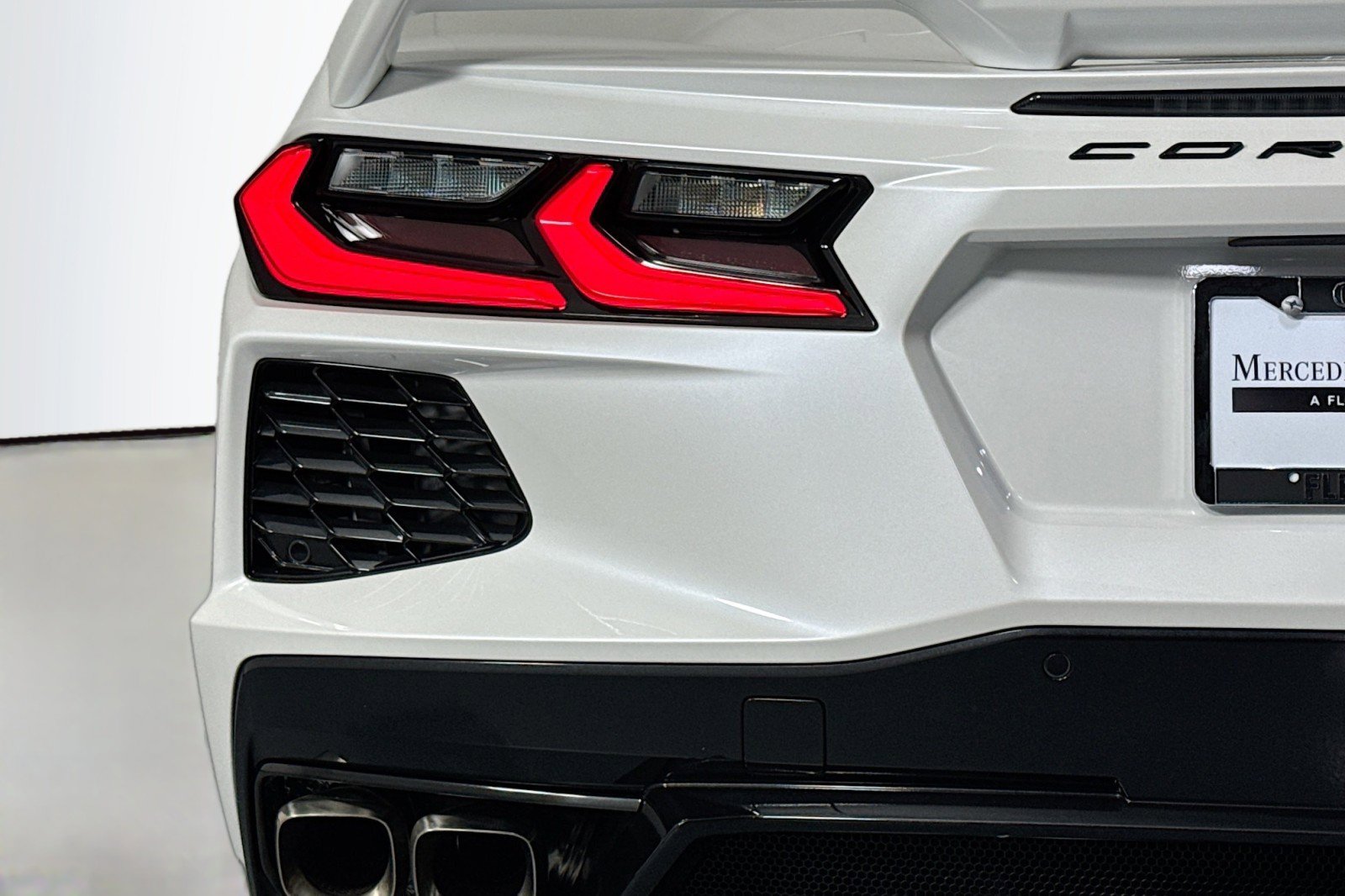 Used 2023 Chevrolet Corvette Stingray Premium Conv w/ Z51 Performance Package image 16