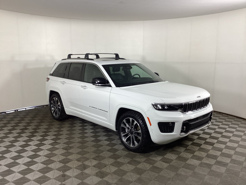 Used 2023 Jeep Grand Cherokee Overland AWD/4WD image 1
