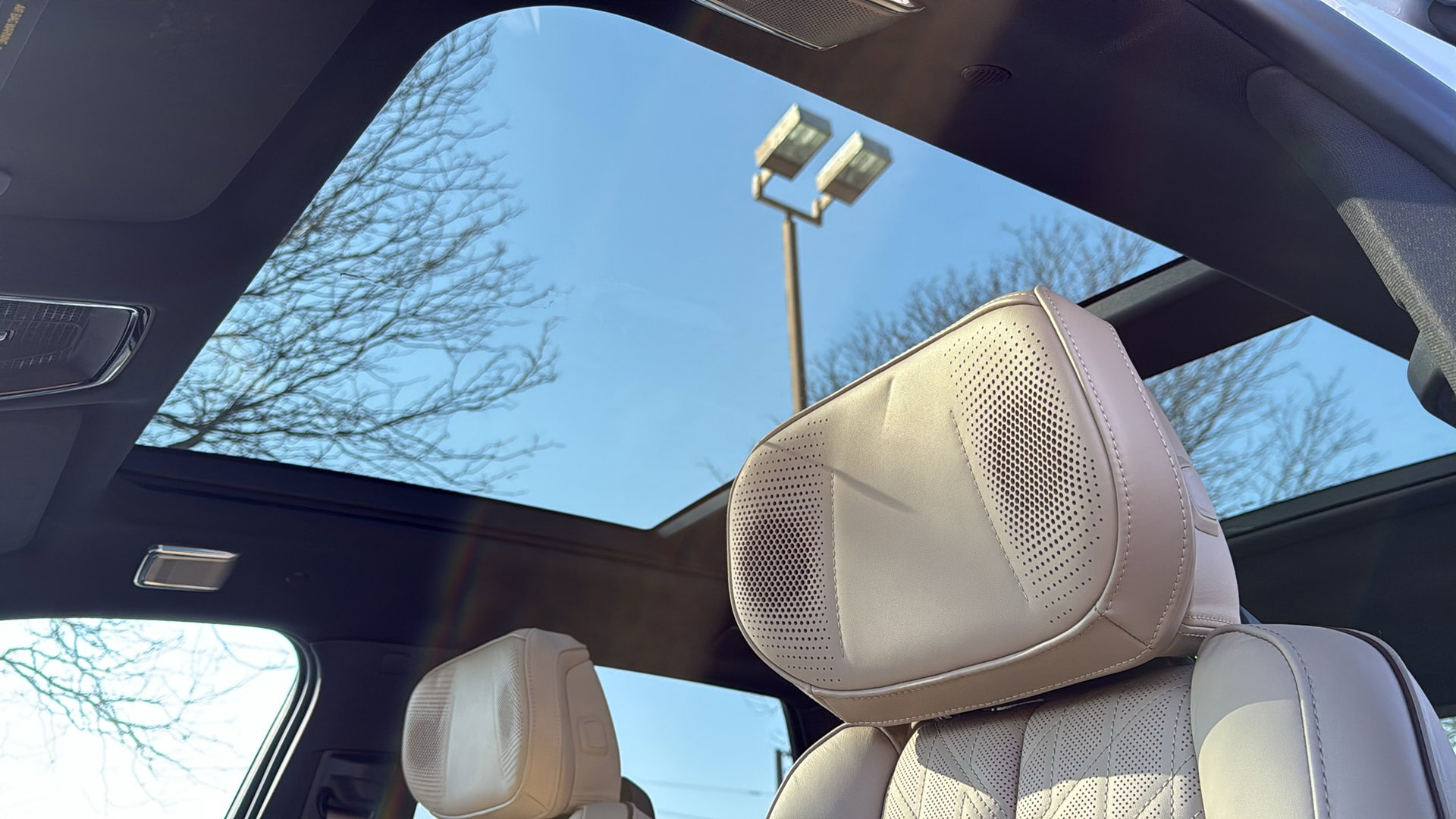 New 2026 Cadillac Lyriq Signature Luxury image 27