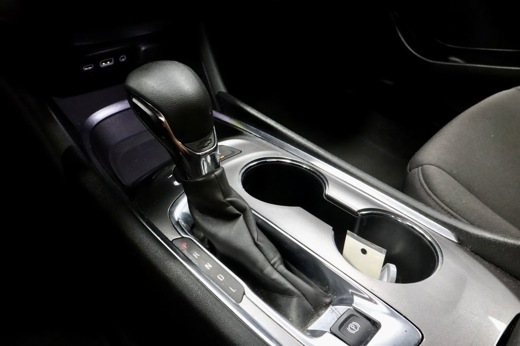 Used 2024 Chevrolet Malibu LT FWD image 33