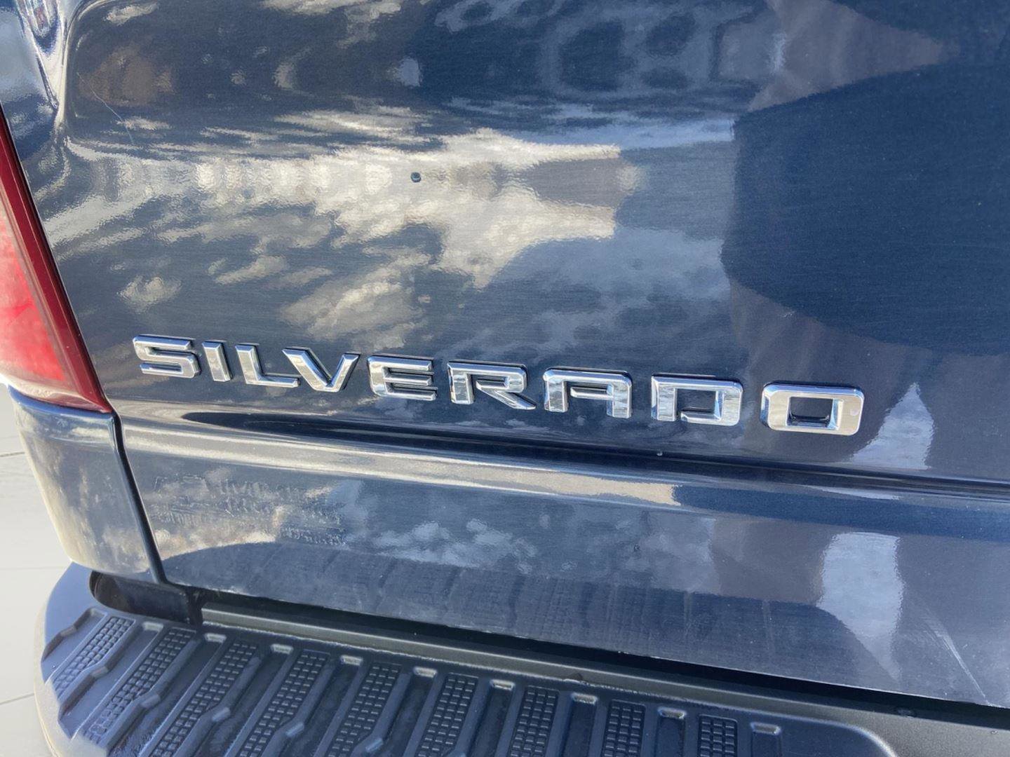 Used 2021 Chevrolet Silverado 1500 LT Trail Boss w/ Bed Protection Package image 14