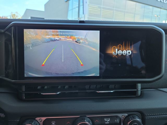 Used 2024 Jeep Wrangler Unlimited Rubicon image 24