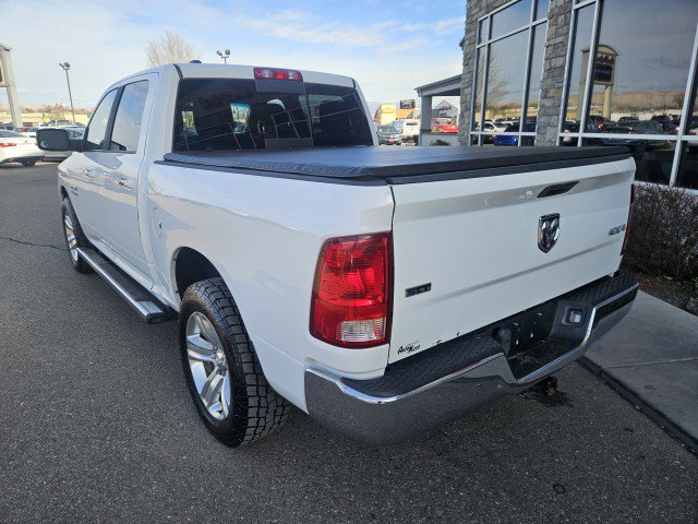 Used 2016 RAM 1500 Classic SLT w/ Luxury Group image 4