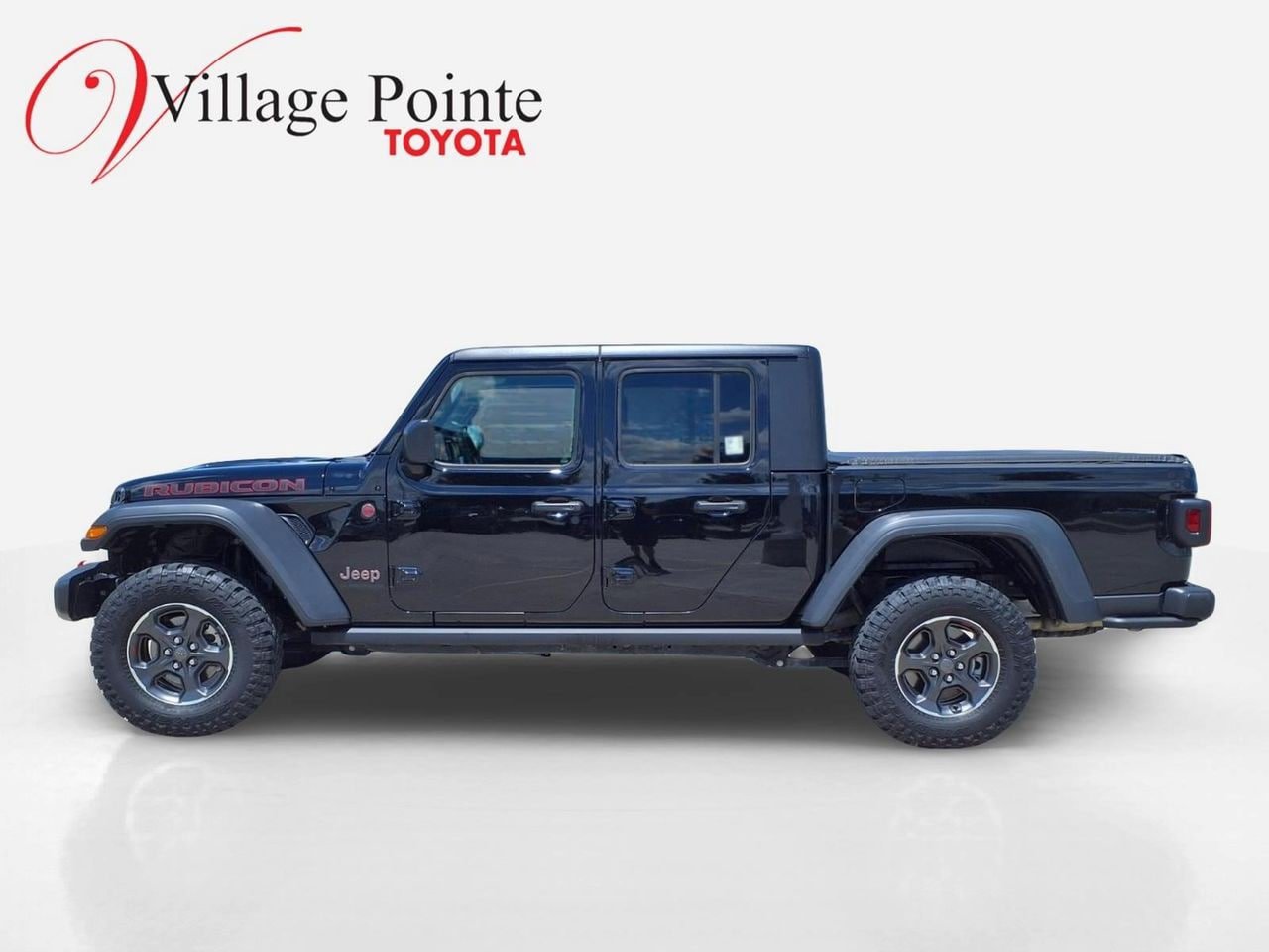 Used 2023 Jeep Gladiator Rubicon w/ Cold Weather Group AWD/4WD image 2