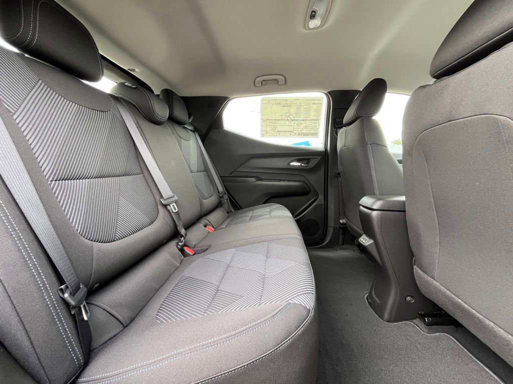 New 2027 Chevrolet Bolt LT w/ Comfort Package image 21