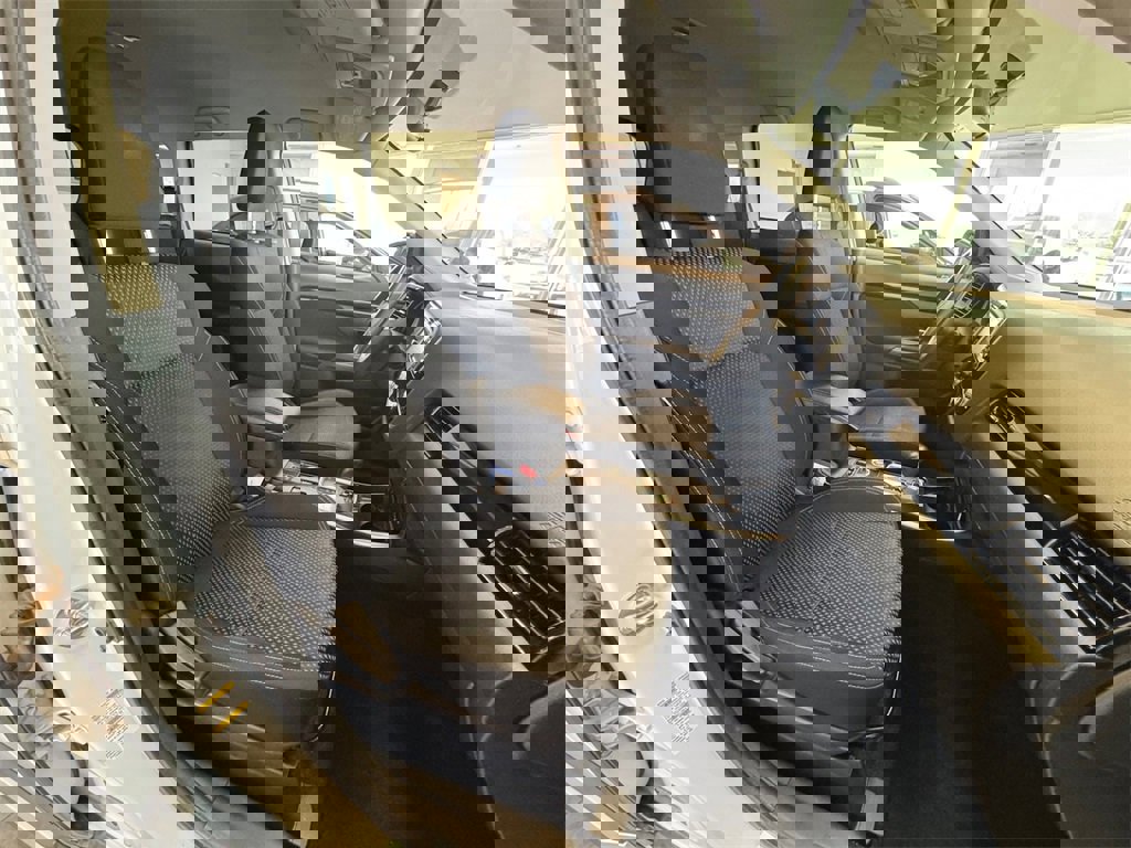 Used 2020 Mitsubishi Outlander ES image 45