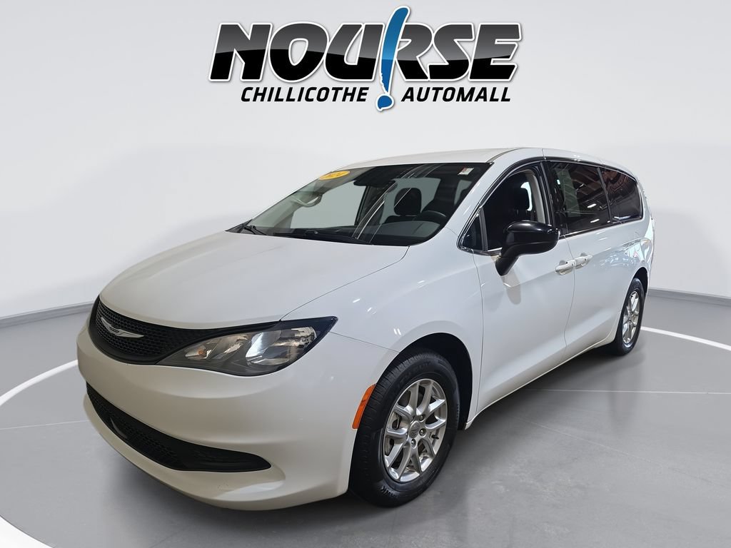 Used 2024 Chrysler Voyager LX FWD image 1