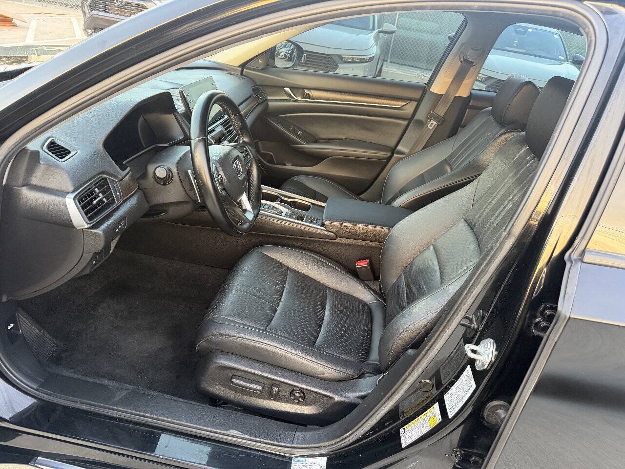 Used 2021 Honda Accord EX-L image 9