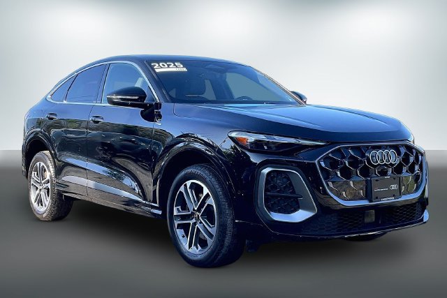 Certified 2025 Audi Q5 Premium w/ Convenience Package AWD/4WD image 1