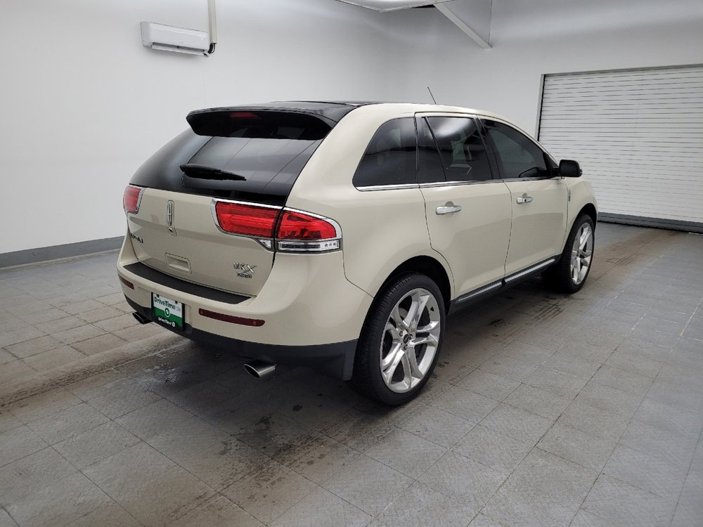 Used 2014 Lincoln MKX AWD w/ Equipment Group 102A image 9