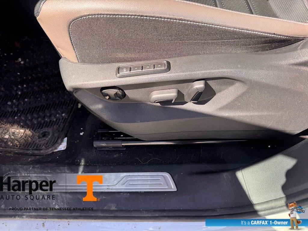 Used 2023 Volkswagen Atlas SEL Premium image 18