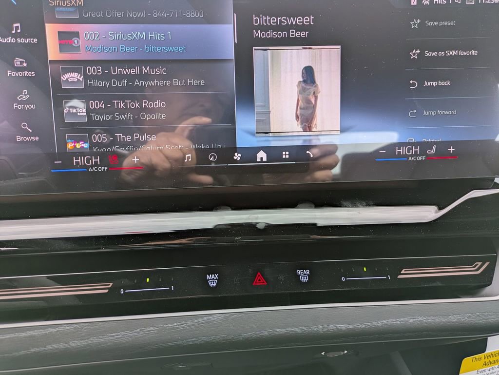 New 2026 BMW 530i xDrive w/ M Sport Package image 23