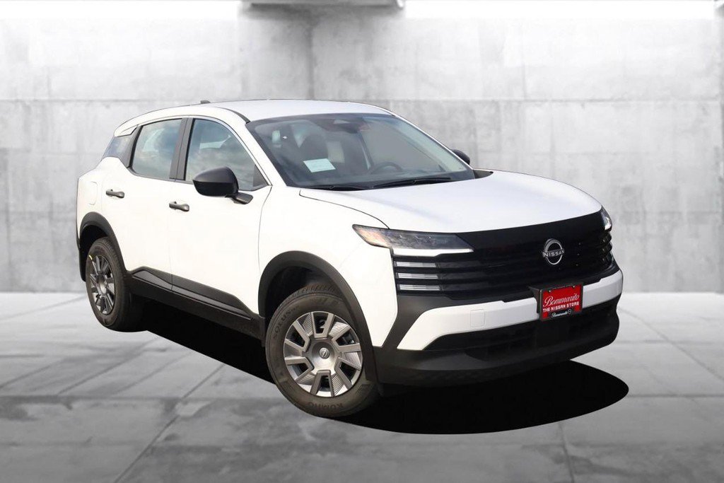 New 2026 Nissan Kicks S image 2