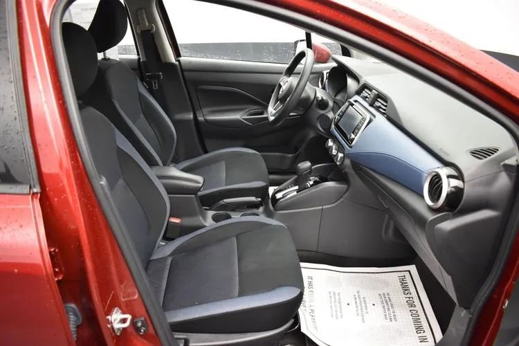 Used 2025 Nissan Versa SV FWD image 16