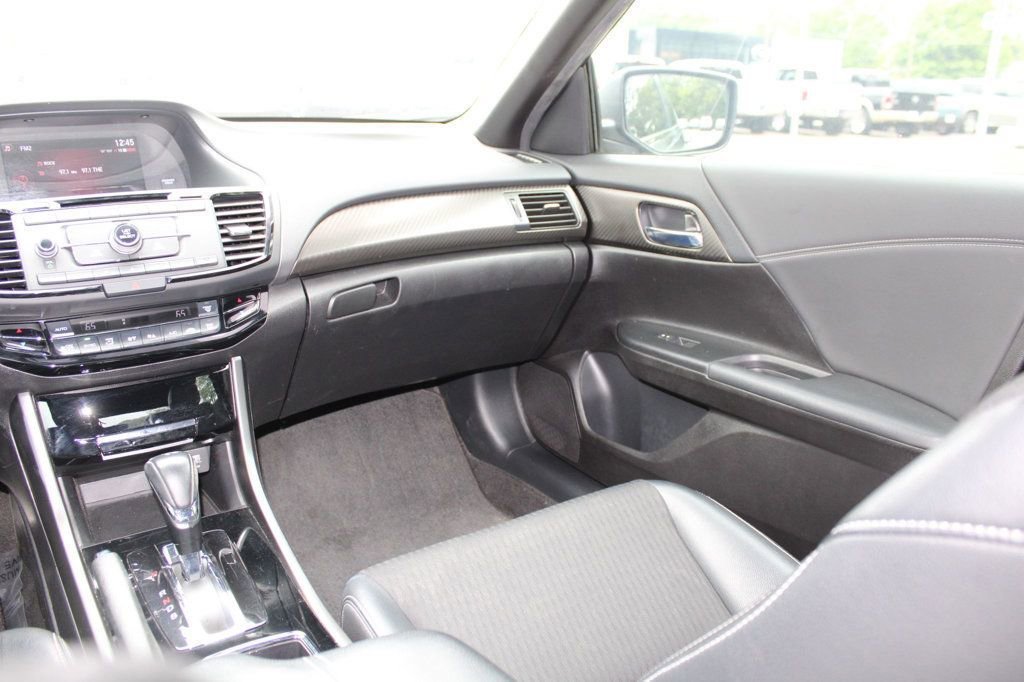 Used 2017 Honda Accord Sport image 15