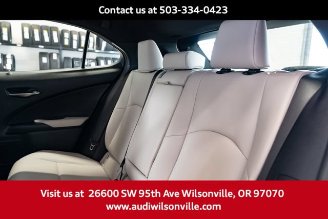 Used 2022 Lexus UX 250h w/ Premium Package AWD/4WD image 28