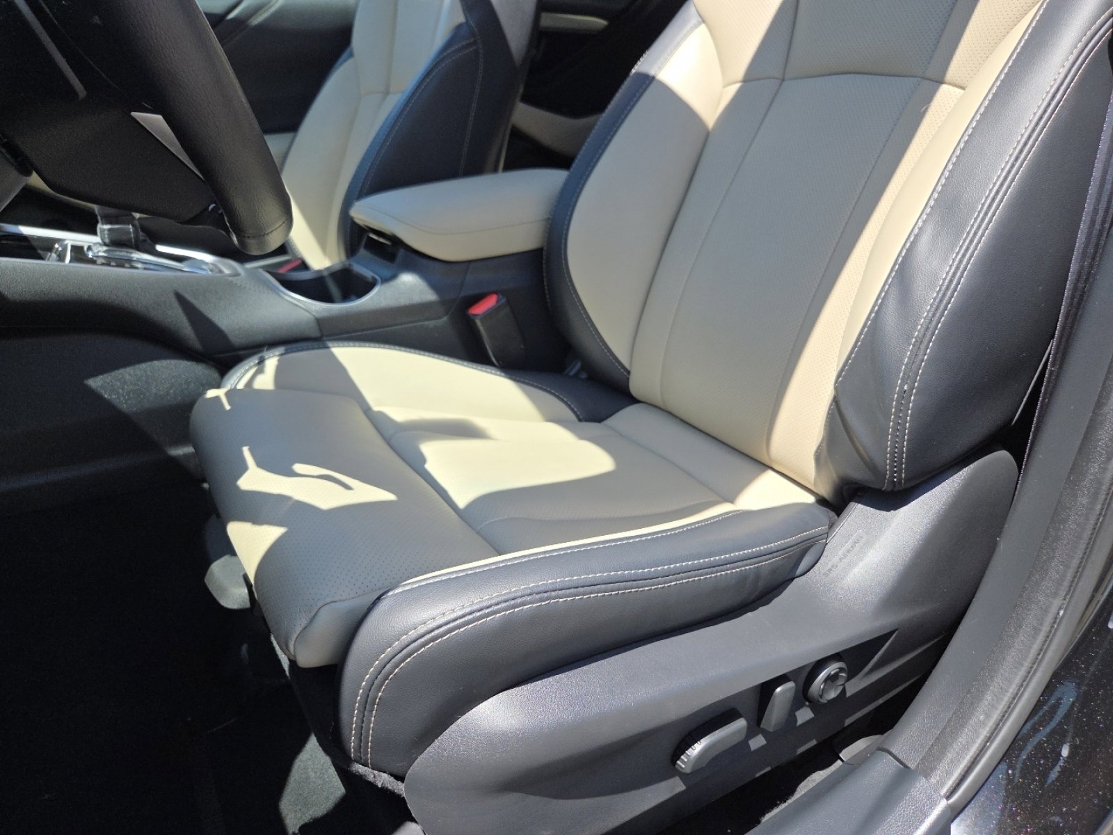 Used 2024 Subaru Outback Limited AWD/4WD image 28