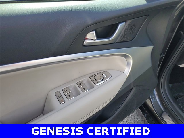 Certified 2025 Genesis G70 2.5T image 10