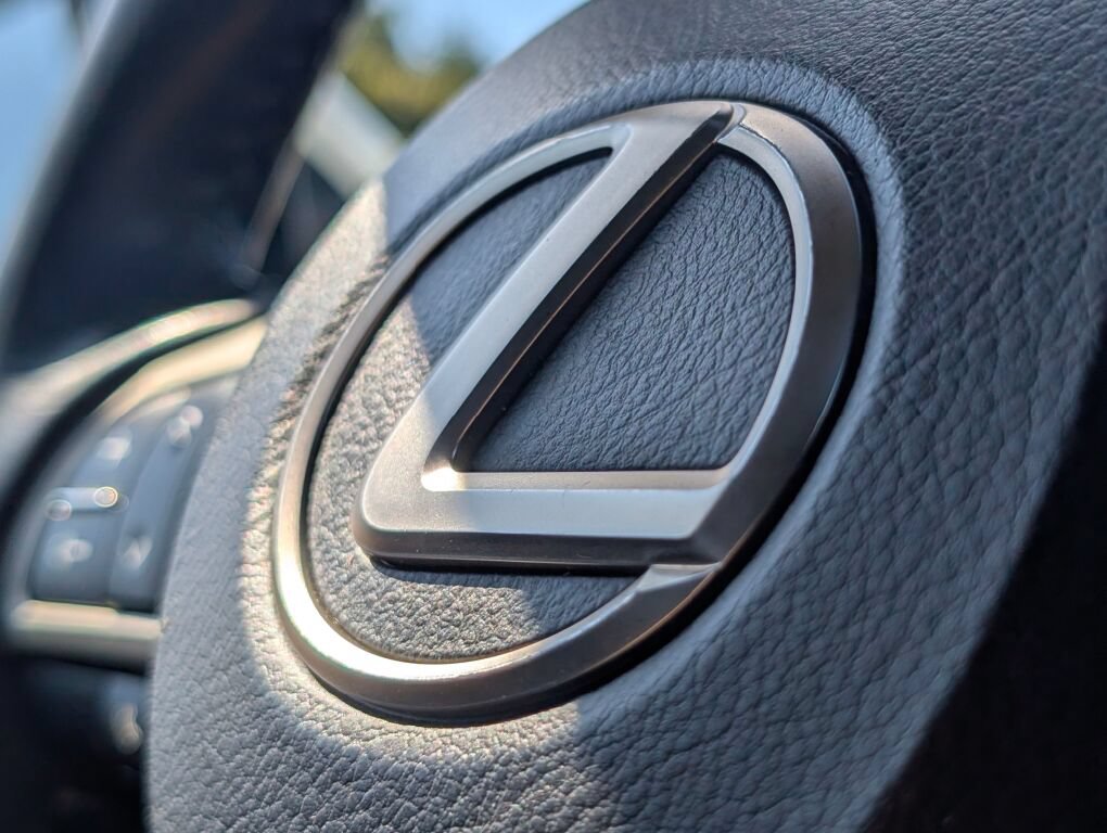 Used 2017 Lexus RX 450h AWD w/ Cold Weather Package image 22