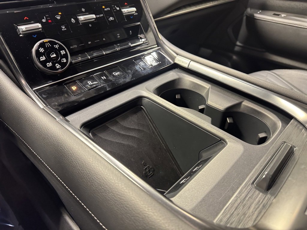 Certified 2025 Nissan Armada PRO-4X image 14