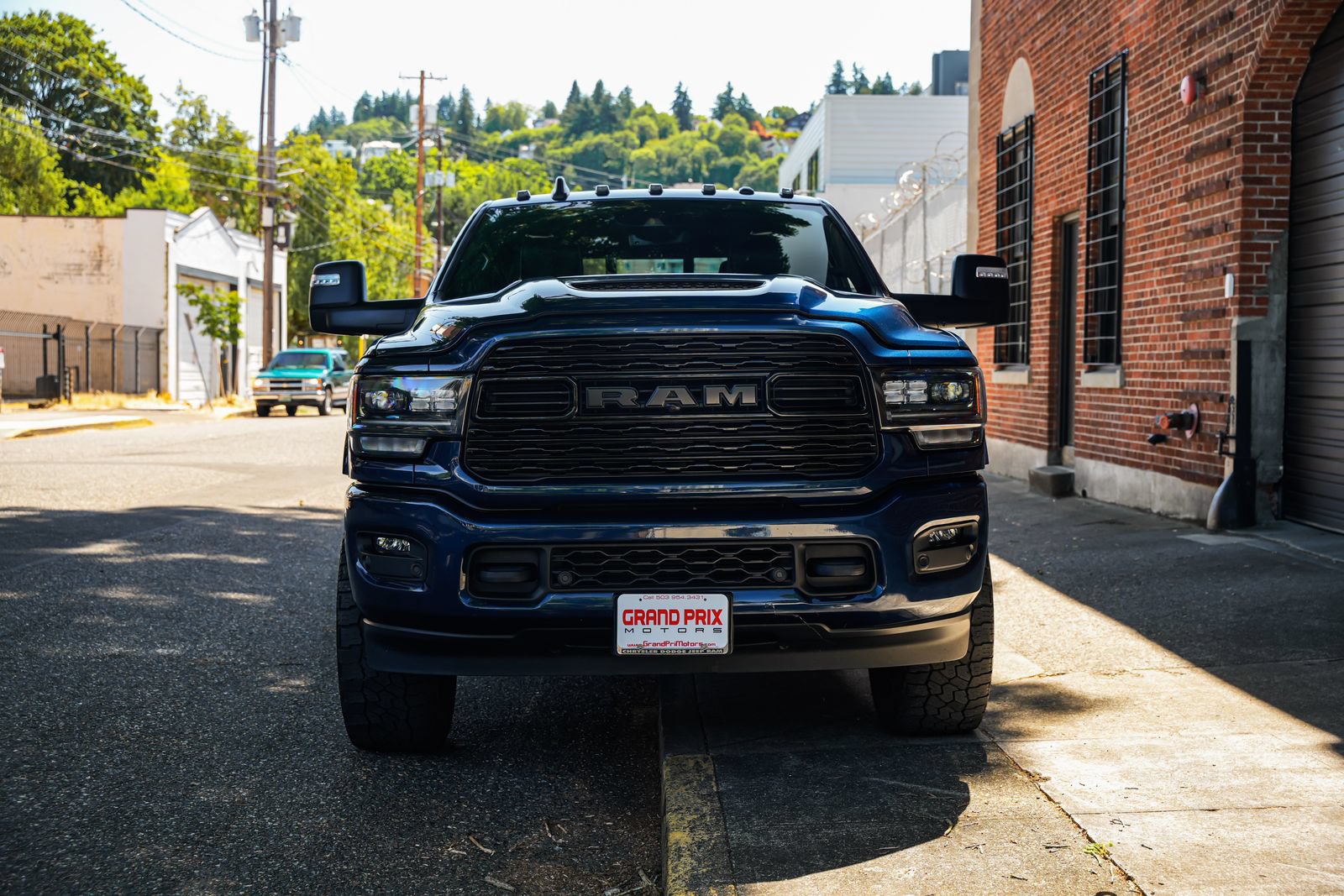 Used 2024 RAM 3500 Limited w/ Night Edition AWD/4WD image 5