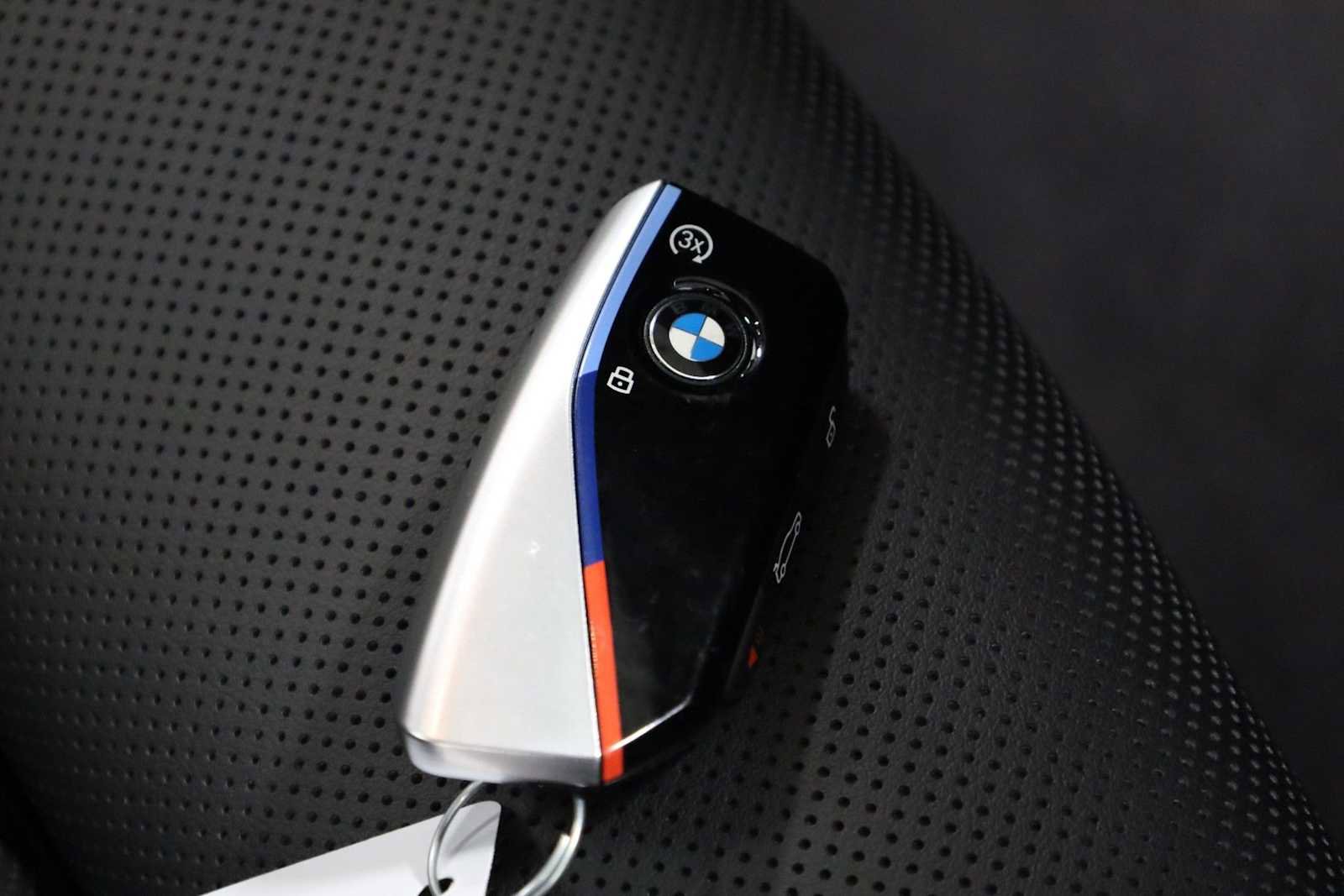 Used 2024 BMW X5 xDrive40i w/ M Sport Package image 41