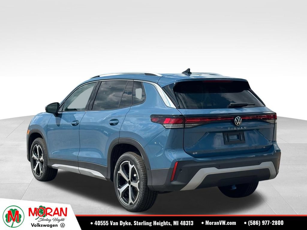 Used 2026 Volkswagen Tiguan SE AWD/4WD image 3