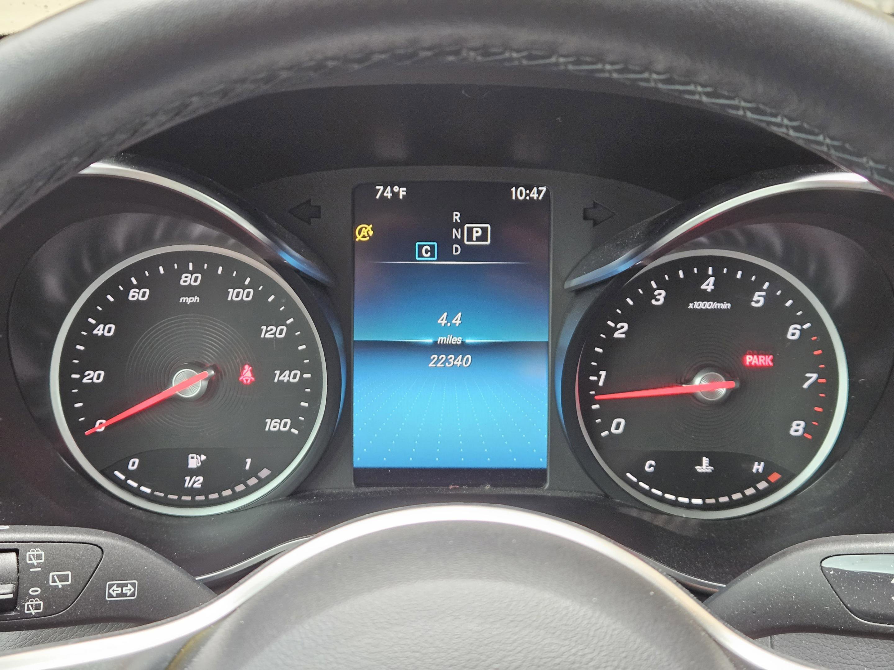 Used 2022 Mercedes-Benz GLC 300 image 39