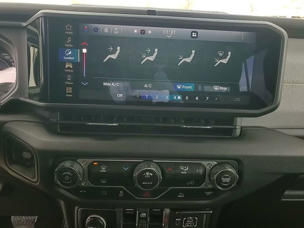 Used 2025 Jeep Wrangler Willys 4xe image 28