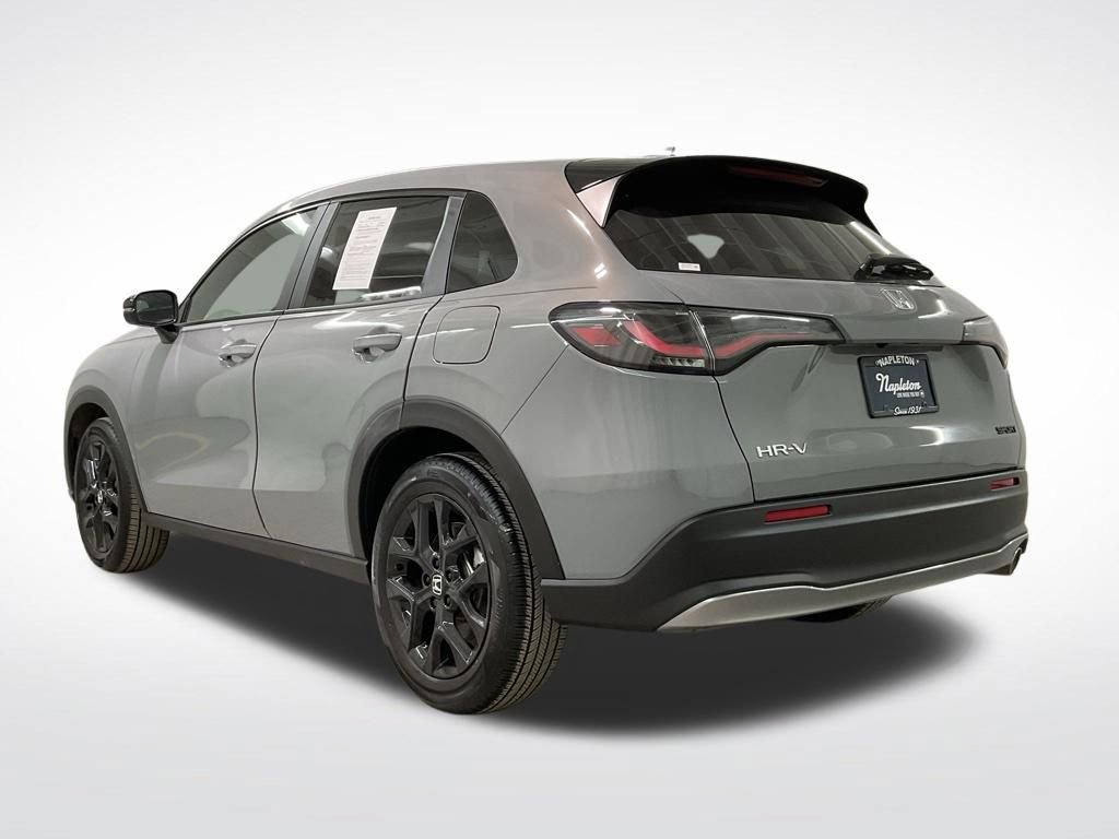 Used 2025 Honda HR-V Sport image 2