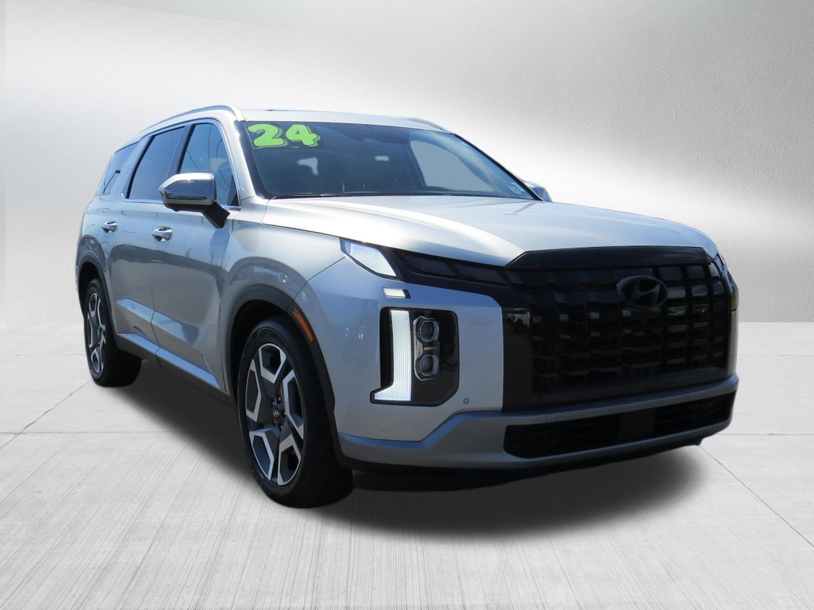 Used 2024 Hyundai Palisade SEL w/ Premium Package AWD/4WD image 9