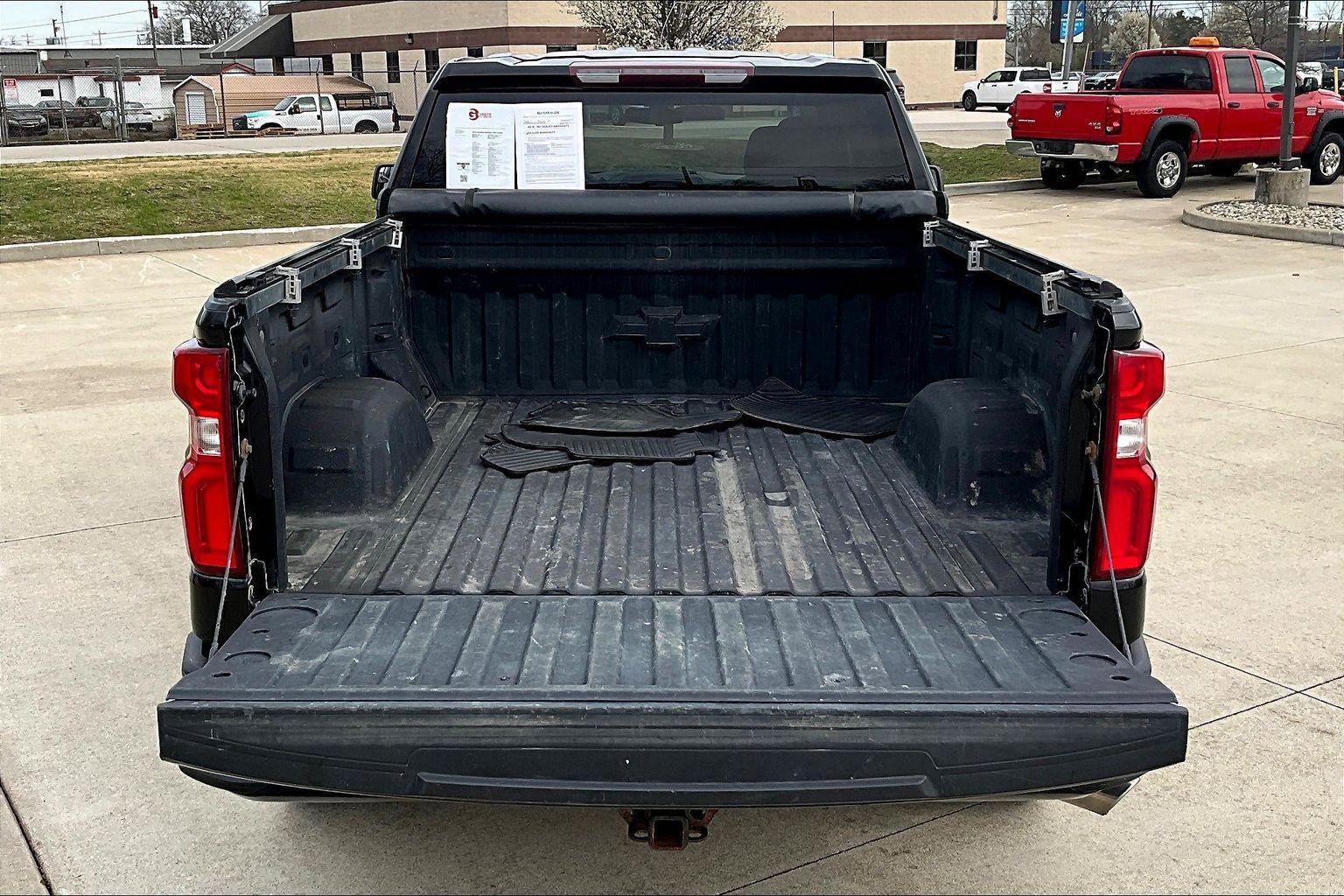 Used 2019 Chevrolet Silverado 1500 Custom w/ Trailering Package image 19