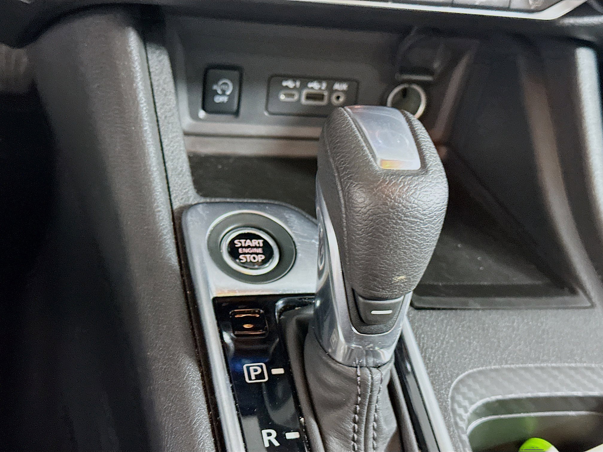 Used 2025 Nissan Sentra SV FWD image 24