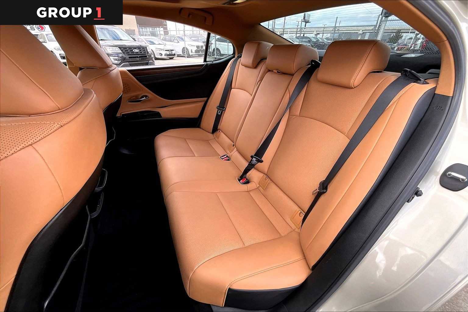 Certified 2023 Lexus ES 350 w/ Premium Package image 18