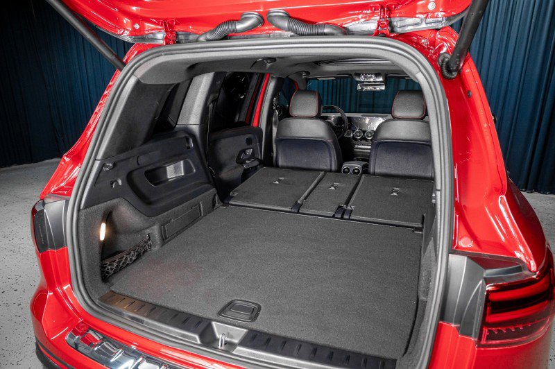 New 2026 Mercedes-Benz GLB 250 4MATIC image 7