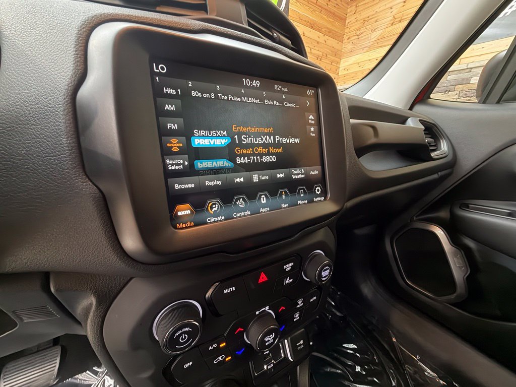 Used 2023 Jeep Renegade Latitude w/ Premium Group AWD/4WD image 34