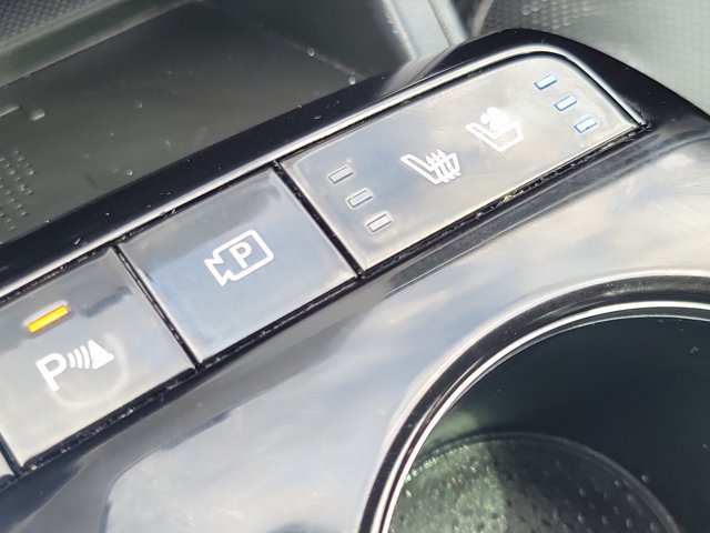 Certified 2024 Hyundai Tucson Limited AWD/4WD image 31
