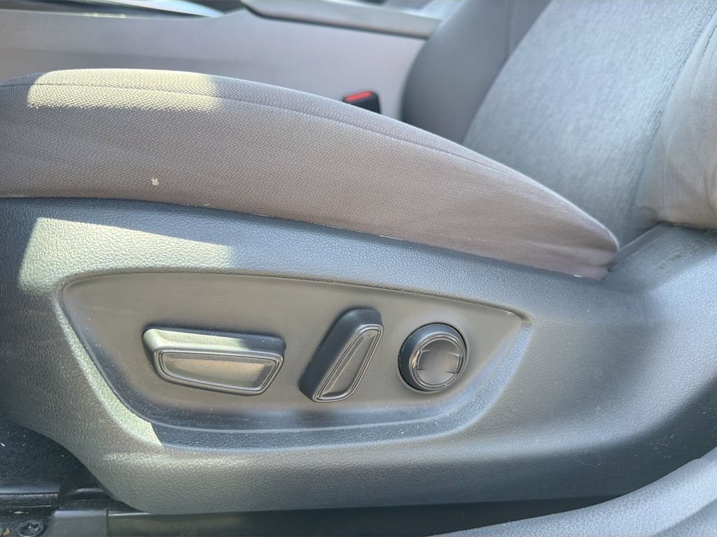 Used 2023 Toyota Camry LE w/ Protection Package (Q2) (TMS) FWD image 14