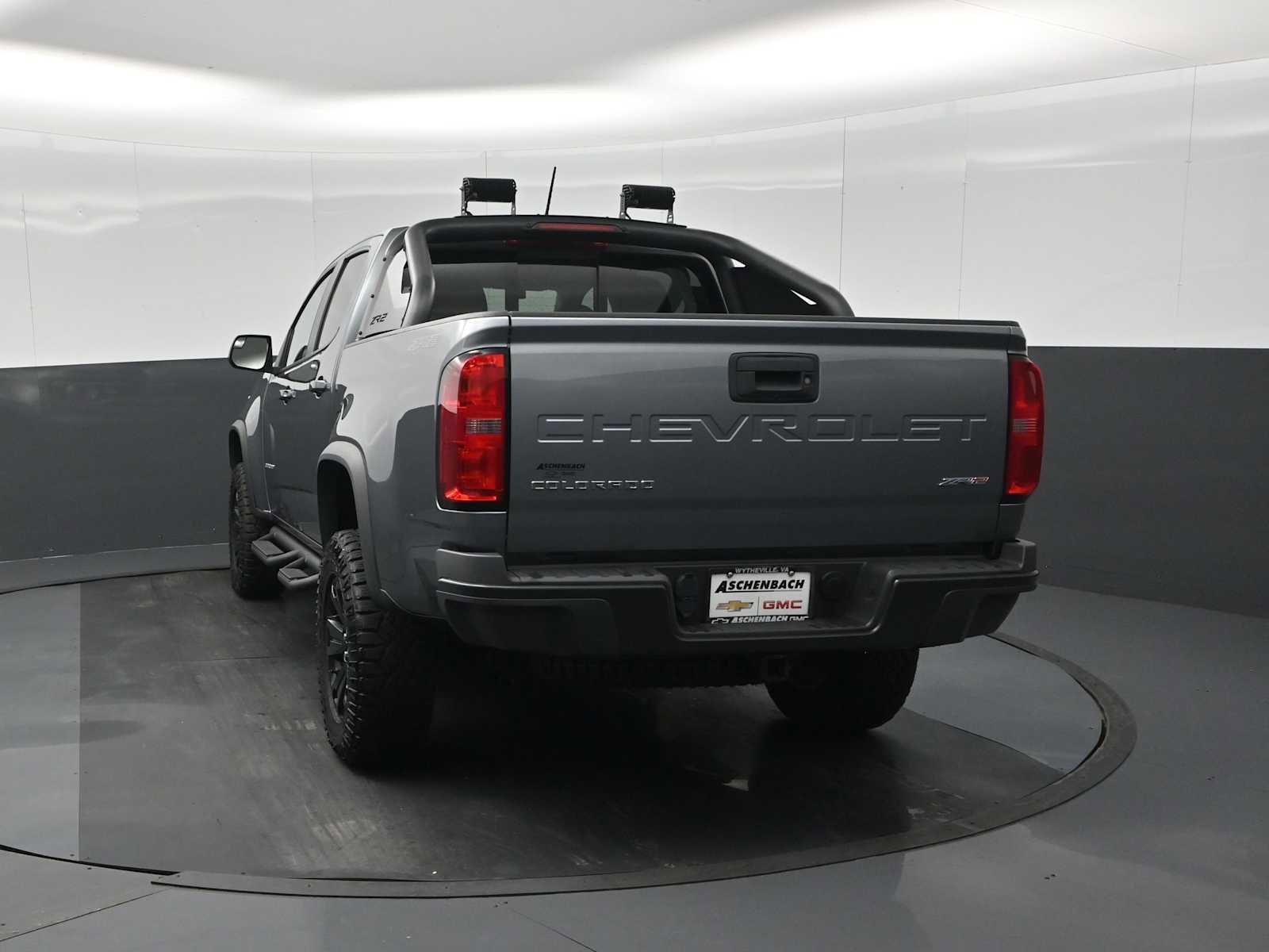 Used 2021 Chevrolet Colorado ZR2 w/ ZR2 Dusk Special Edition image 7