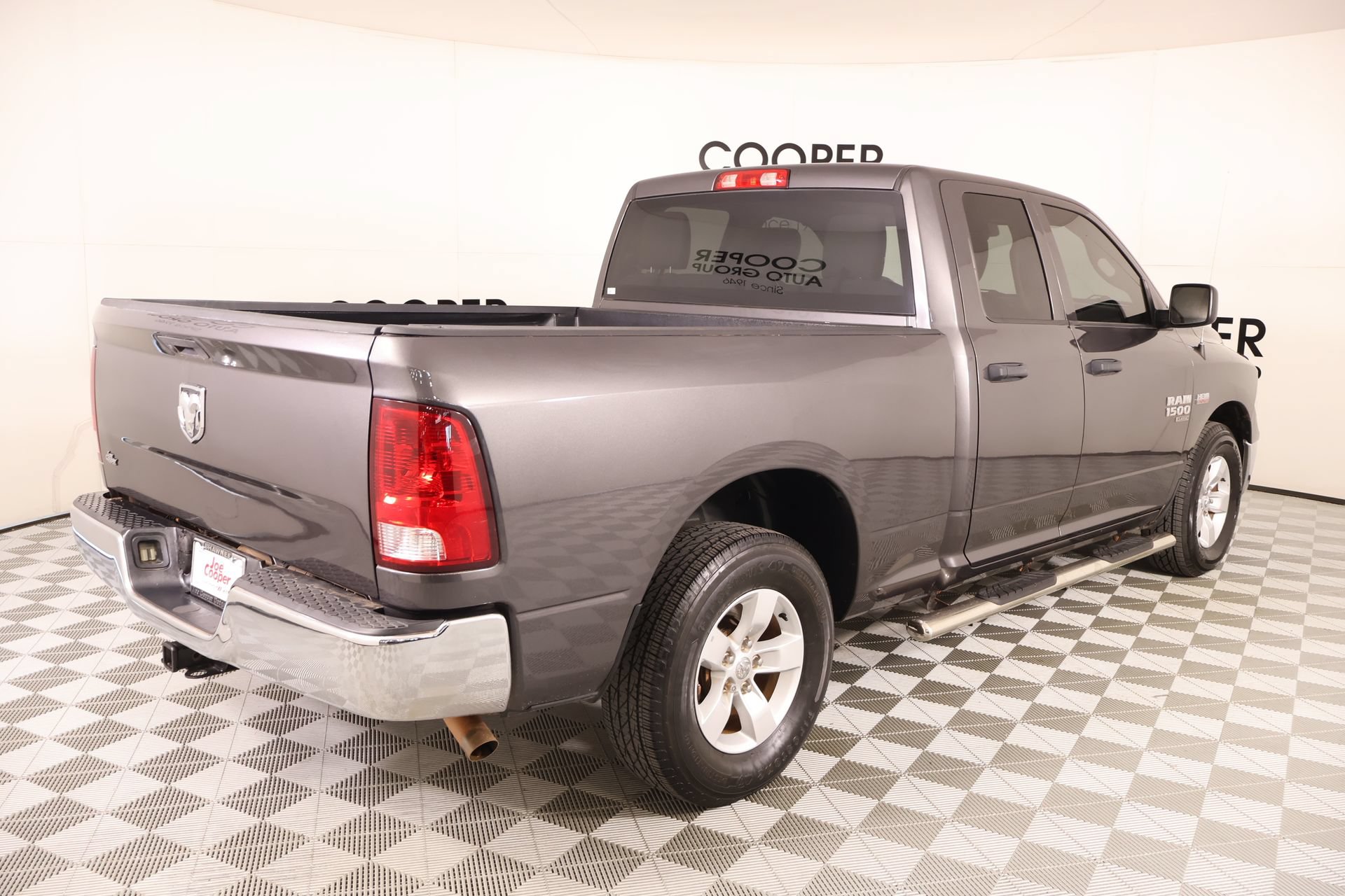 Used 2020 RAM 1500 Tradesman w/ Chrome Appearance Group RWD image 19