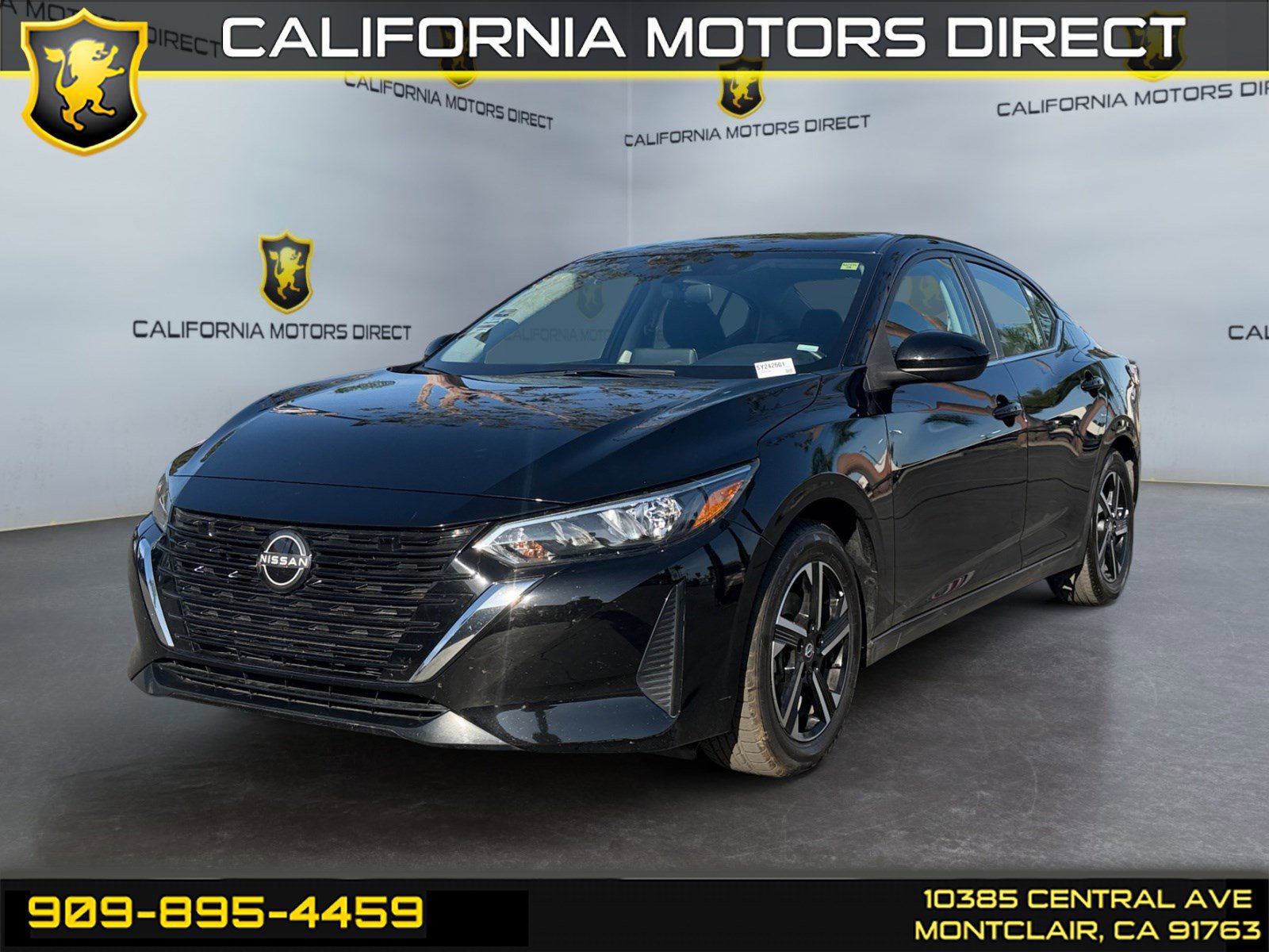 Used 2025 Nissan Sentra SV FWD image 1