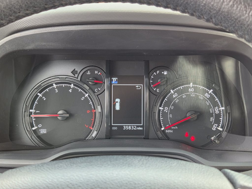 Used 2024 Toyota 4Runner SR5 Premium w/ Moonroof Package AWD/4WD image 27
