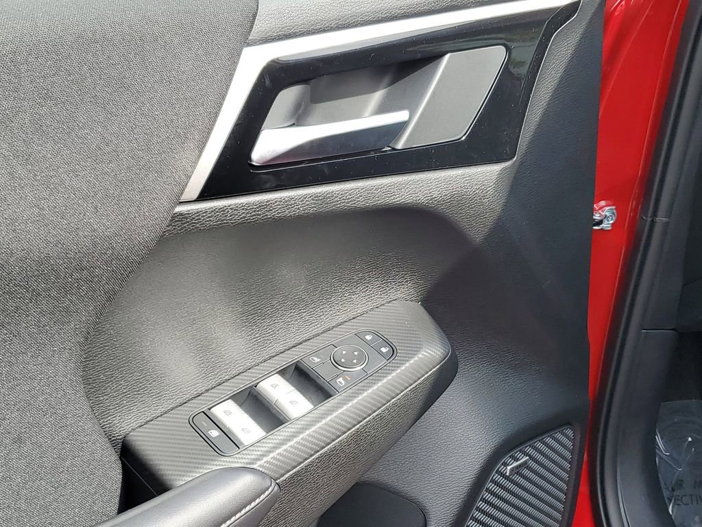 New 2026 Mitsubishi Outlander ES image 18