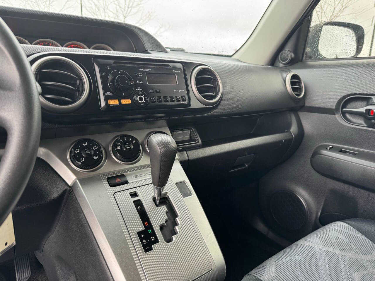 Used 2012 Scion xB FWD image 18