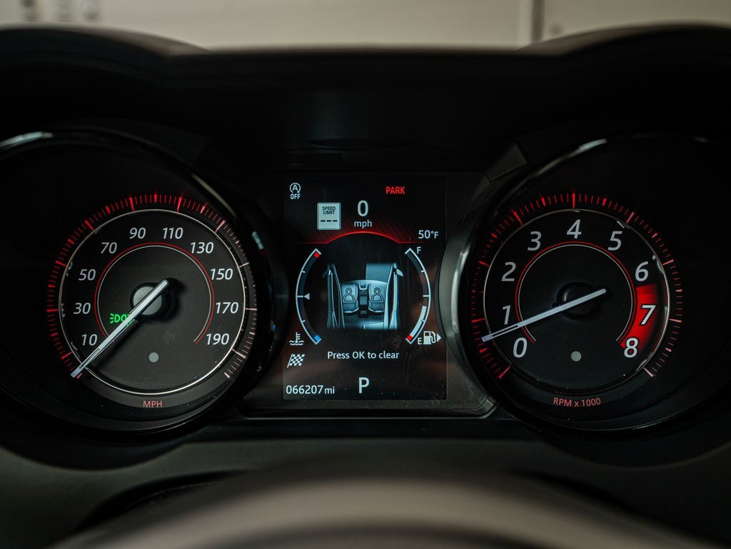 Used 2020 Jaguar F-TYPE Coupe image 32