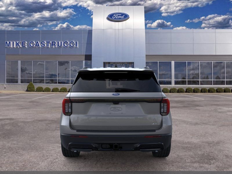 New 2026 Ford Explorer ST-Line w/ ST-Line Street Pack AWD/4WD image 5