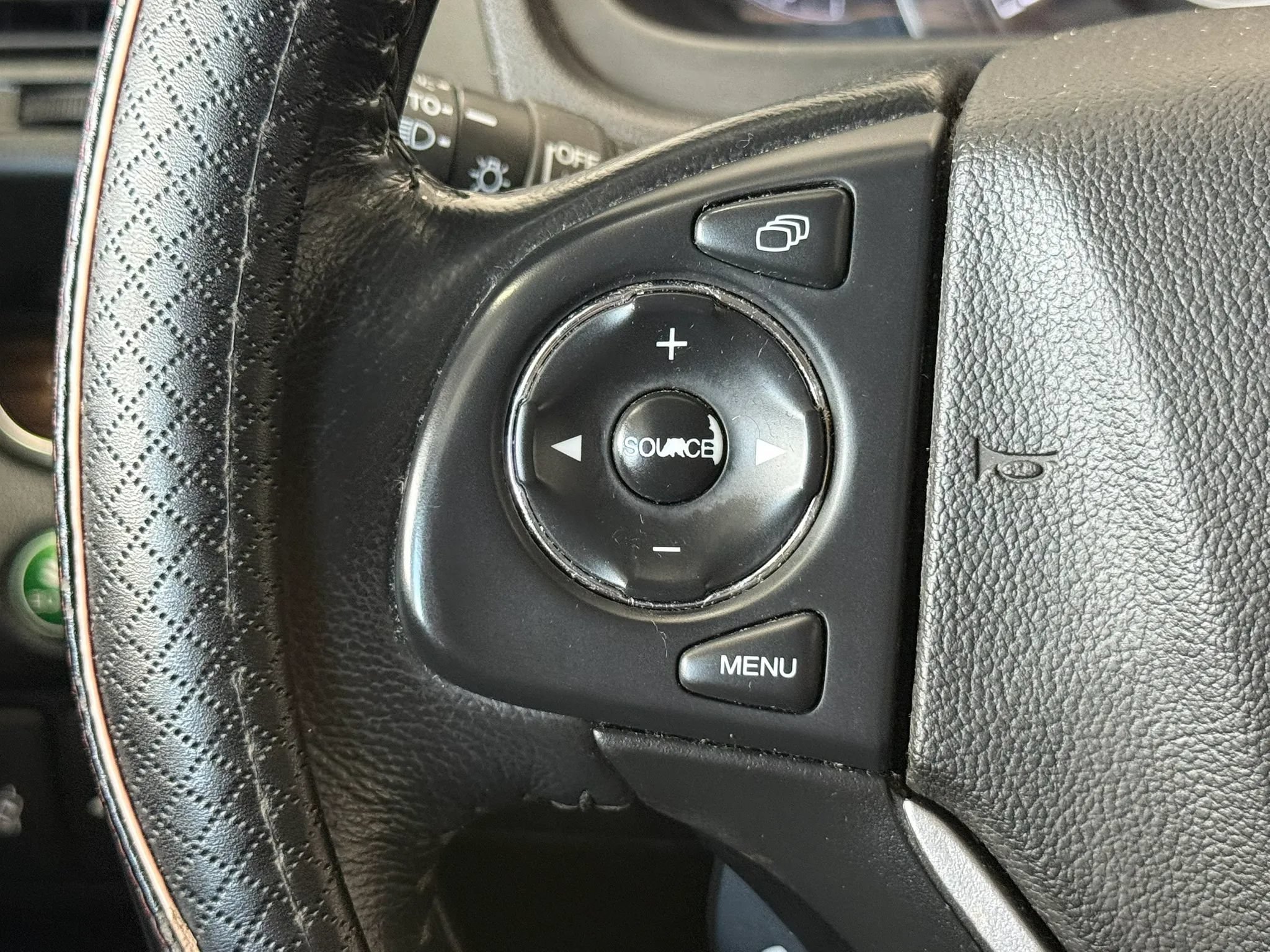 Used 2015 Honda CR-V Touring image 12