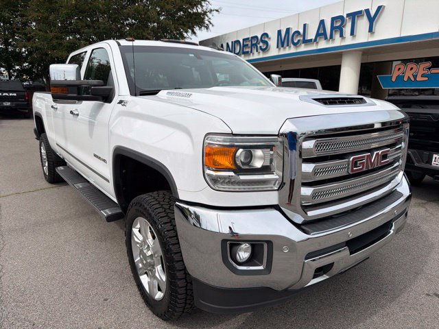 Used 2017 GMC Sierra 2500 SLT w/ Duramax Plus Package AWD/4WD image 17